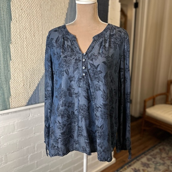 Liz Claiborne 100% Lyocell Dark Blue Floral Shirt with Balloon Sleeves - Picture 3 of 9